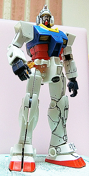 プラモ初代『HG ガンダム』ばい『バンダイ』さん